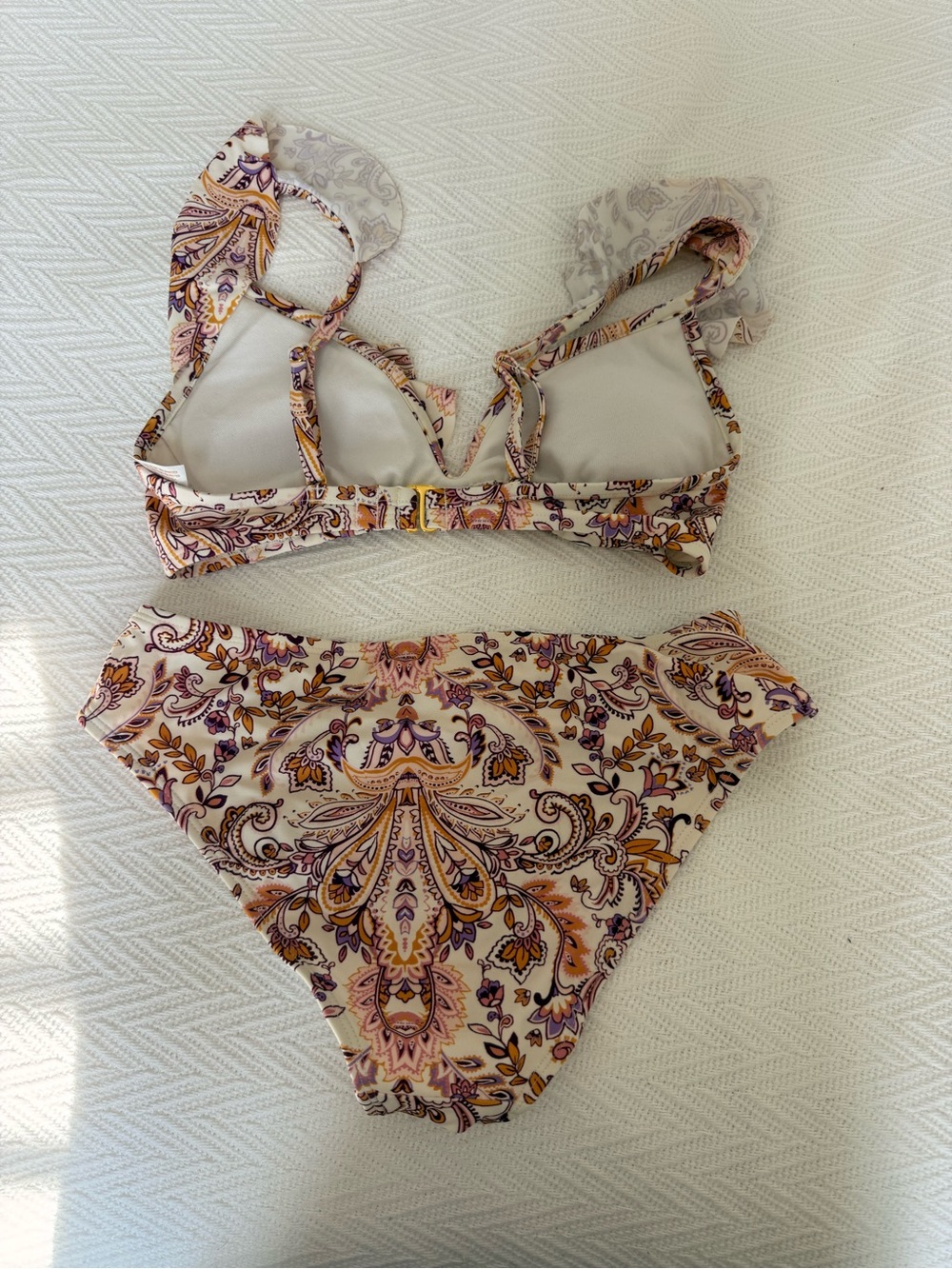 Shade & Shore Bikini Set👙 - Picture 2 of 4
